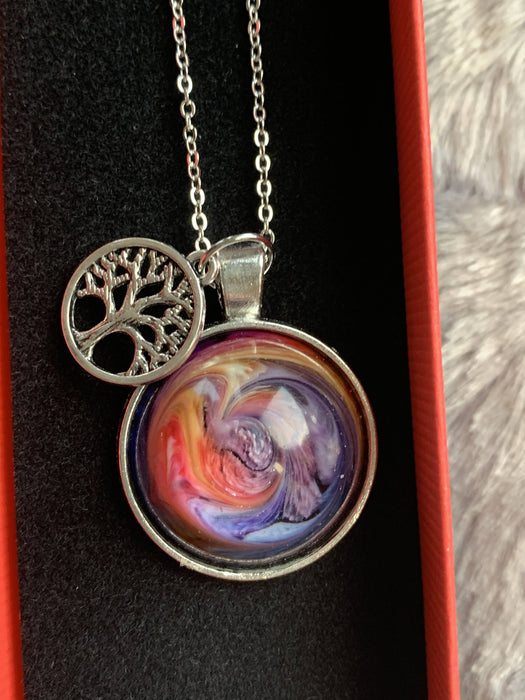 Resin pendant with chain